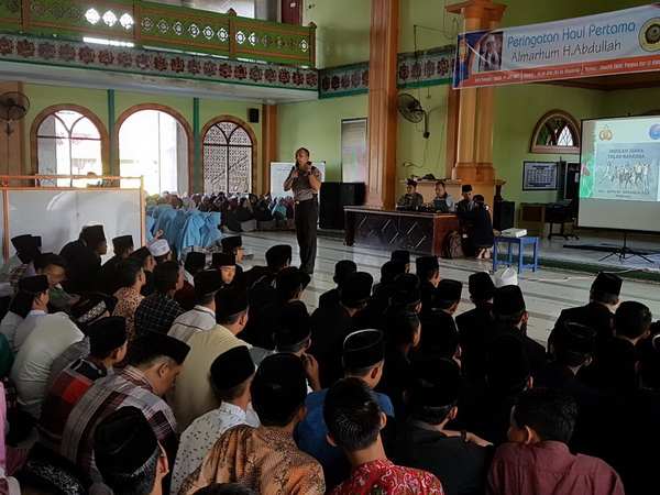Ribuan Santri Antusias Dengarkan Bahaya Narkoba dan BUllying
